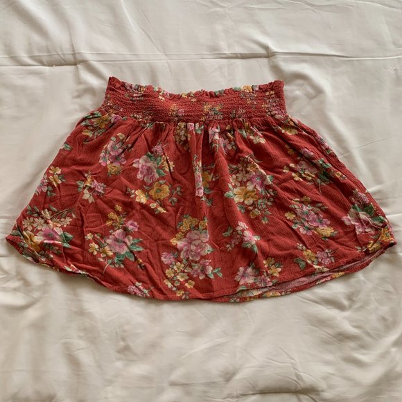 american eagle red floral skirt
